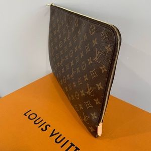 Louis Vuitton Monogram Poche Documents Portfolio
